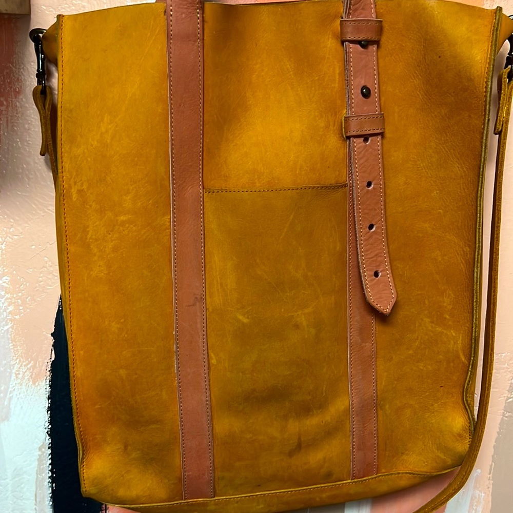 Leather tote from Roolee - Picture 3 of 6
